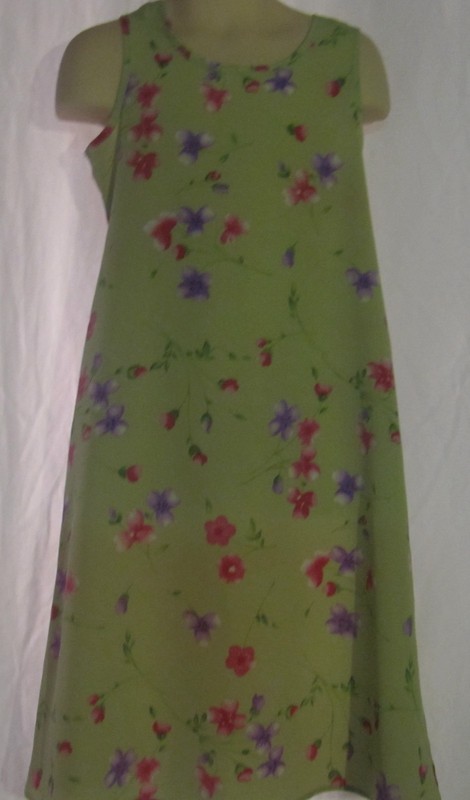 My Michelle Sleeveless Green Dress with Pink and Purple Flowers Size 5