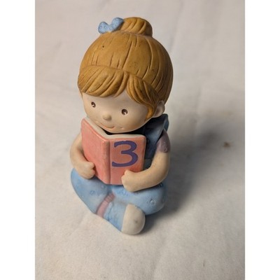 Vintage 1986 American Greetings Girl Reading Book 3 Figurine 22203 Korea