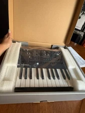 Korg Monologue-BL Monophonic Analog Synthesizer 25-keys - Mint