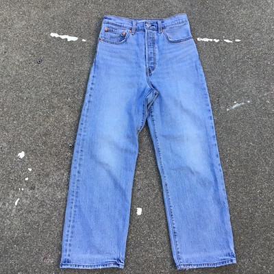 Levi's Premium Ribcage Straight Ankle Fading Blue Jeans Woman s Size 26 x 25.5