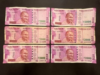 Set di banconote da 2.000 rupie Reserve Bank of India (6) LOTTO: 0111 027