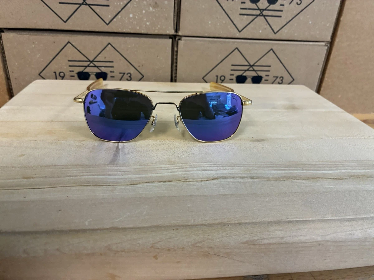 Preços baixos em Óculos de sol aviador masculino Randolph