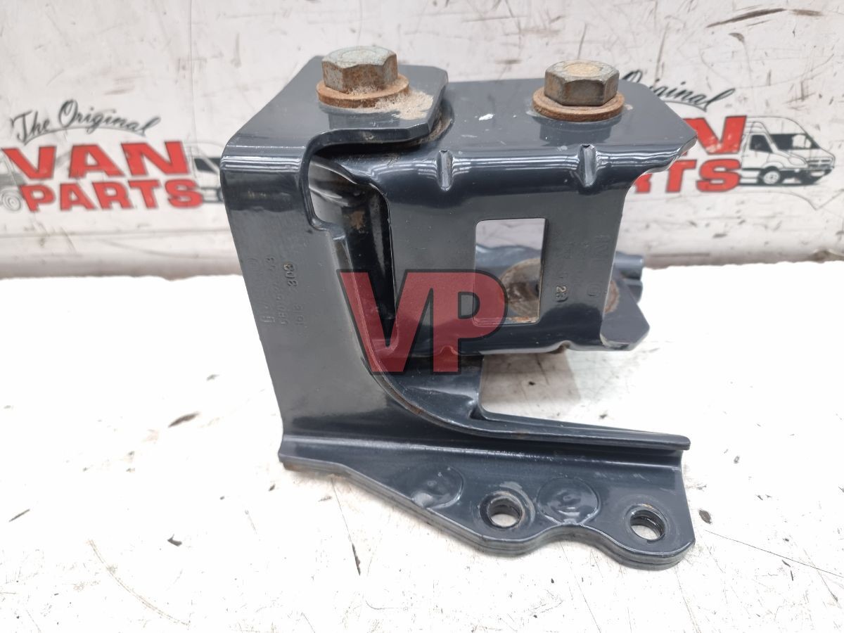 2023 IVECO Daily Van - 2.3 S/W Rear Spring Hanger Bracket (2014-2024) 5801526253 thumbnail 3