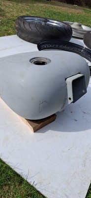 Harley-Davidson FXR Stretch Tank 4 Gal 