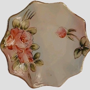 Vtg Nippon  Vivid Roses Hand Painted Dish 5" W, Roses Gold Gilt , Scalloped Edge