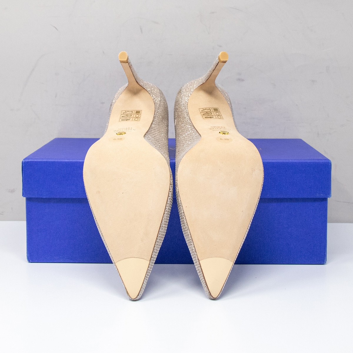 Stuart Weitzman Stuart 100 Scallop Poudre Glitter Heels