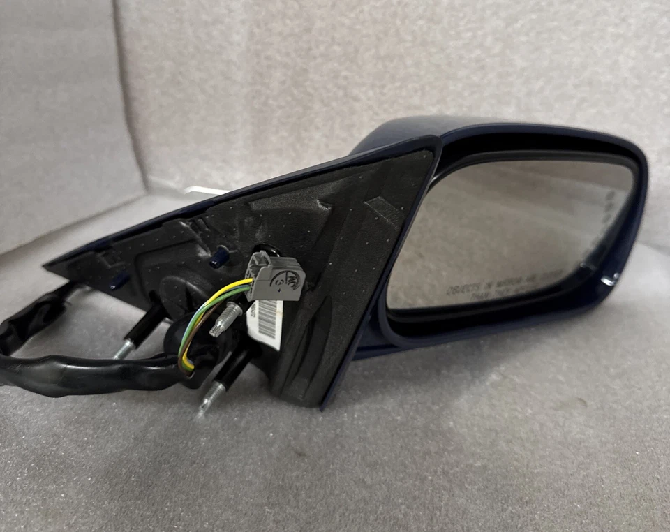 Espejo puerta derecha Cadillac DTS 2006-2008 (Ver detalles para especificaciones) Foto 3 de 4