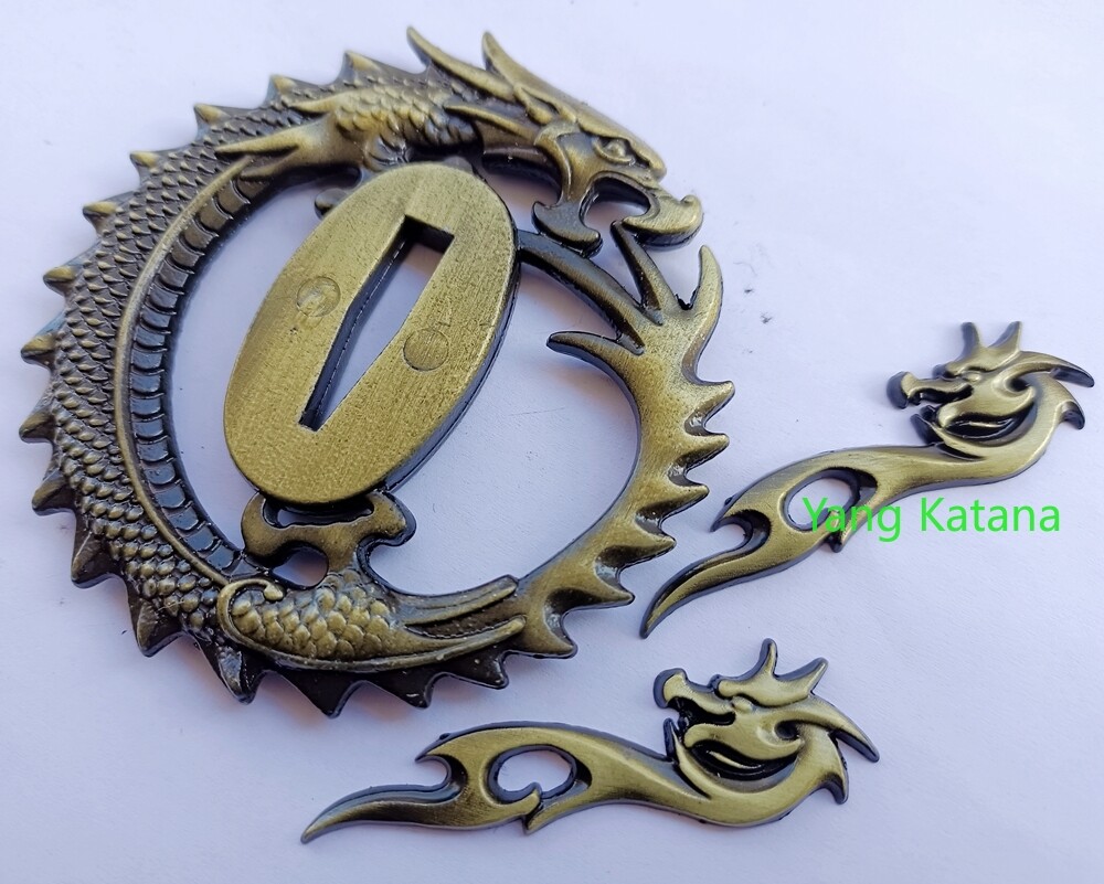 刀の鍔と目貫　JP sword Tsuba and Menuki. Alloy Dragon Tsuba Guard+Menuki for Japanese Katana