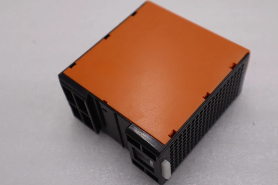 Fuente de alimentación IFM ELECTRONIC DN1030 100-240V STOCK K-404-D Foto 3 de 4