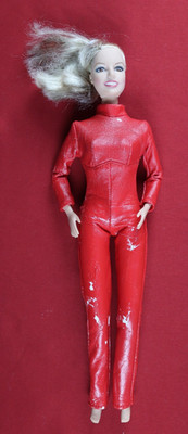 1999 Vintage - Oops I Did It Again Britney Spears Barbie Red Outfit - Read