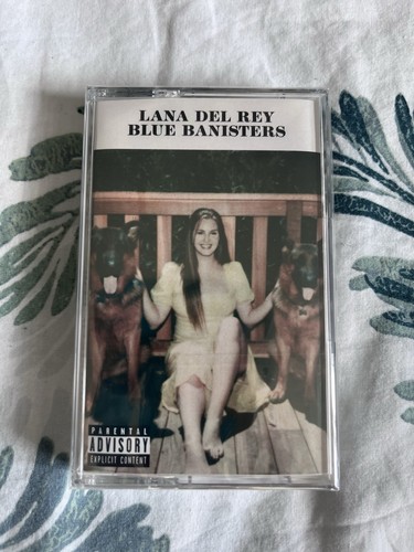 Lana Del Rey Blue Banisters CD, exclusive CD & RED cassette & exclusive cassette - Picture 9 of 10