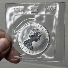 1989 Canada Elizabeth II 5 Dollars Silver Maple Leaf 1 oz Coin Sealed
