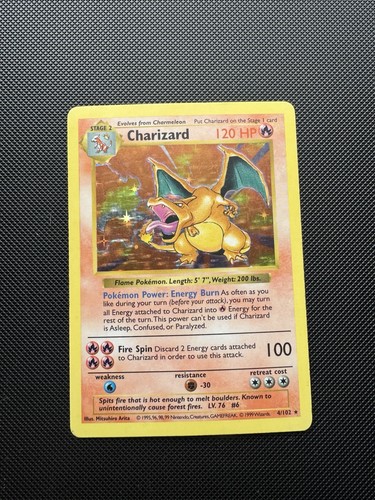 Pokémon TCG - Charizard - Base Set 4/102 Holo Shadowless WOTC 1999 LP Condition