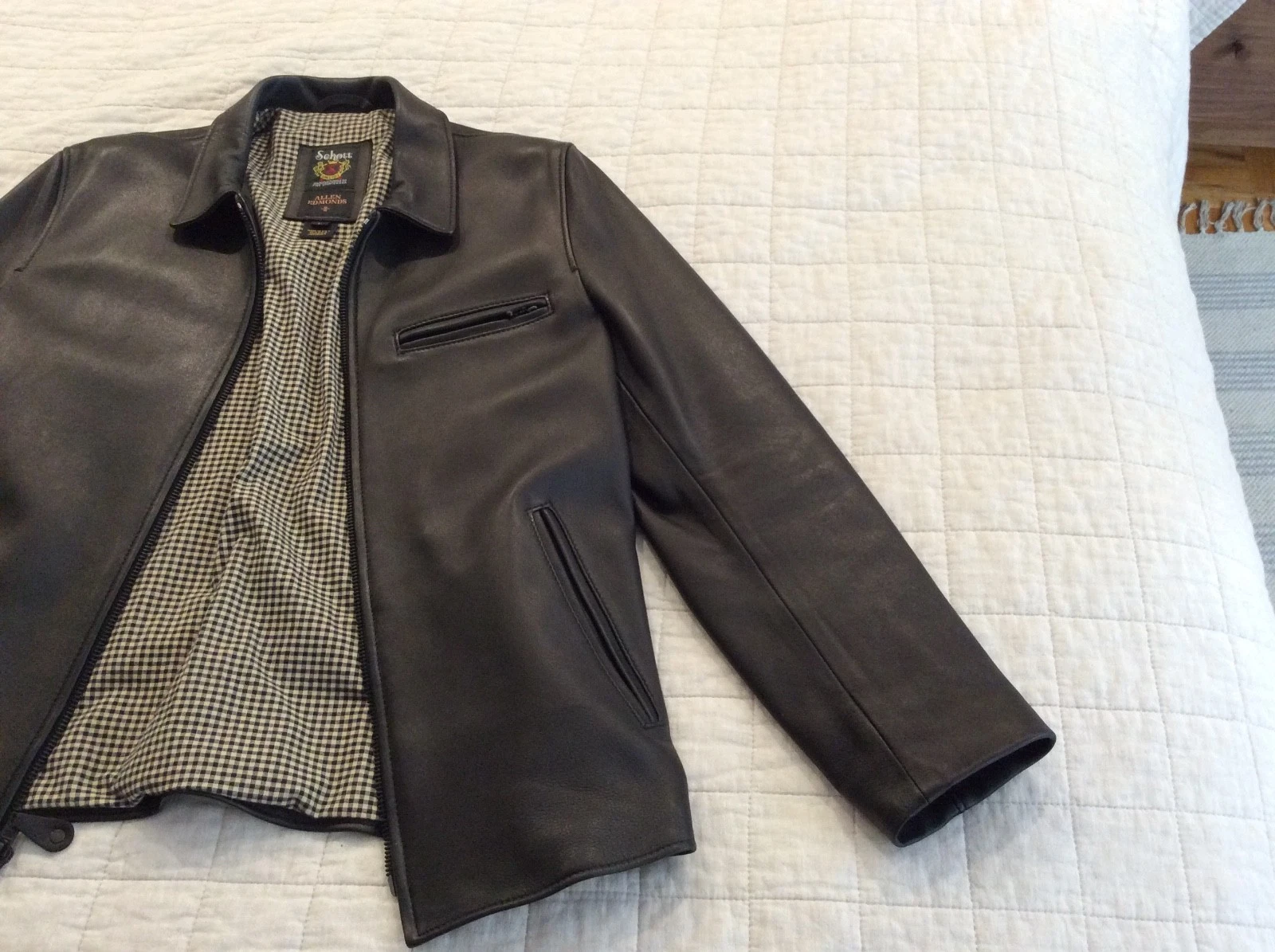 New 2026 SCHOTT NYC Delivery Black Lambskin leather jacket Men's Size L - product detail image 2