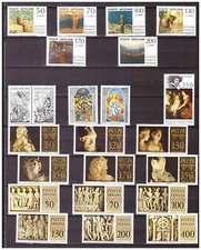 21 s15541) VATICAN MNH** 1977 Complete Year set 23v