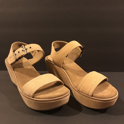 light tan wedge sandals