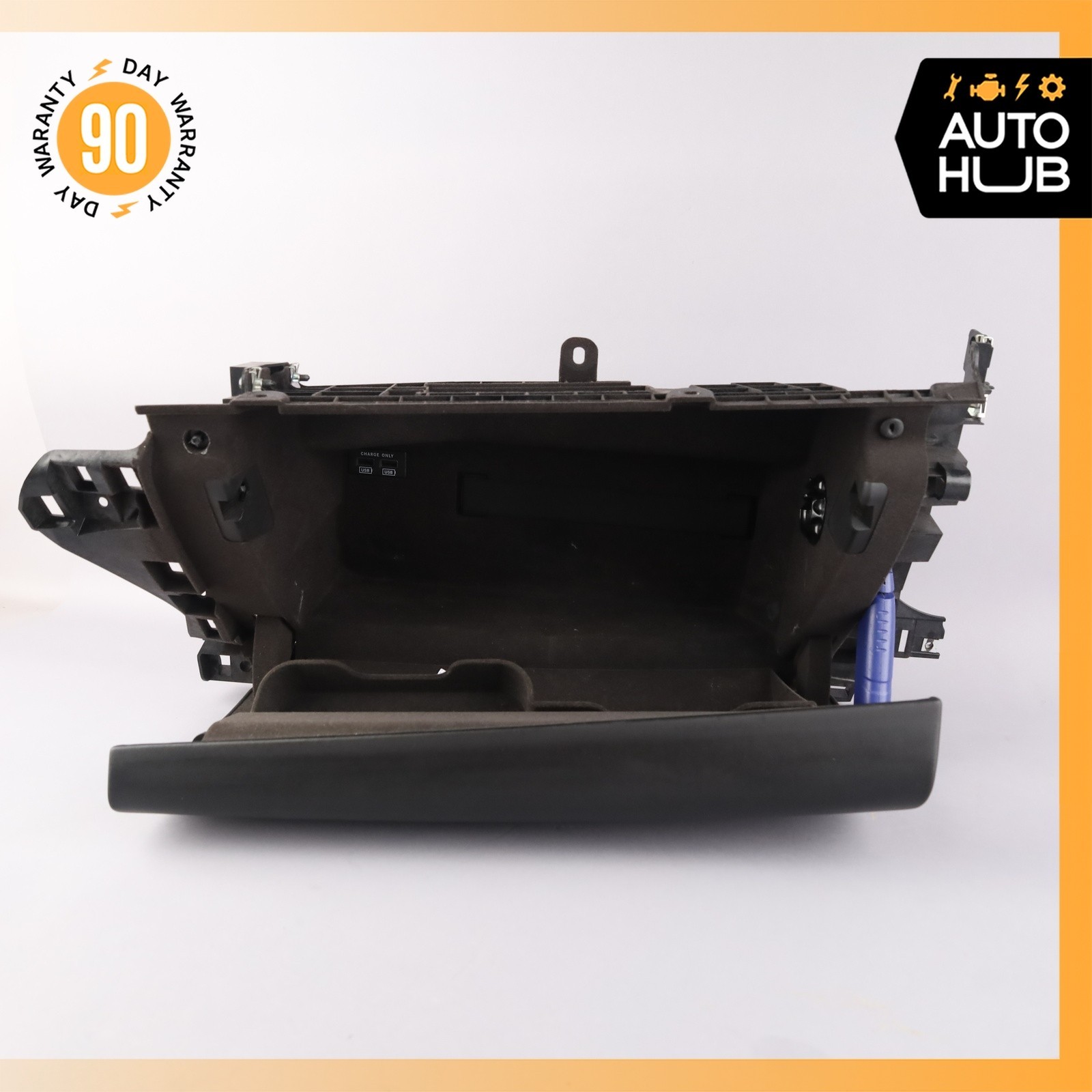 17-20 Maserati Levante M161 Dashboard Dash Glove Box Glovebox Black OEM 89k