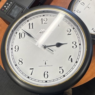 DAKOTA Radio Controlled Quartz Analog Hanging Wall Clock Black