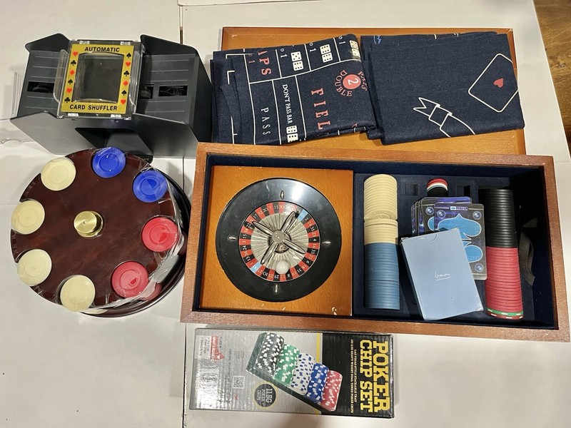 Vintage Portable Casino Roulette Wooden Chip Carousel Extra Chips CASINO LOT