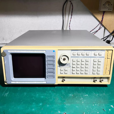 1PCS USED Stanford SR760 Low Frequency Spectrometer FFT Analyzer