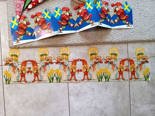 Vintage to New Christmas Paper Decorations, Crafts, Books, Garlands, Cards - Picture 43 of 64