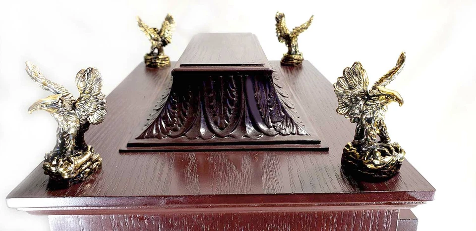 Impresionante reloj de mesa/mantel Liberty tallado a mano Thomas Pacconi Foto 4 de 4