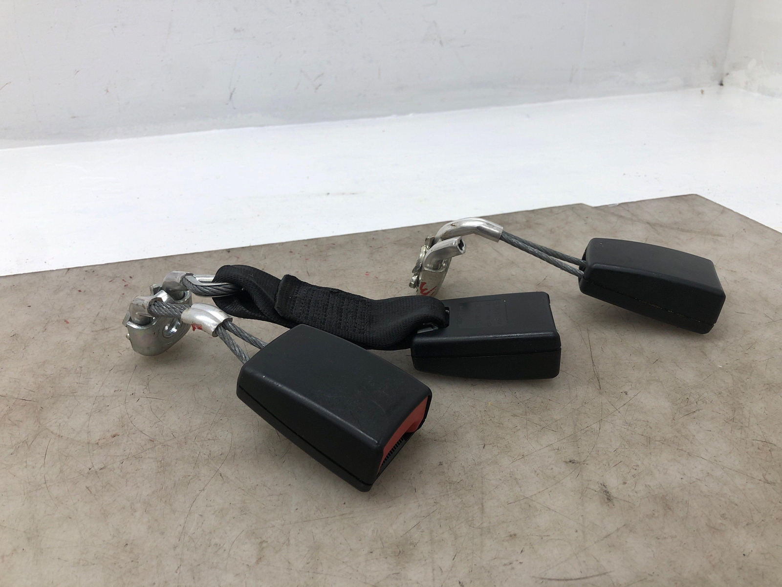 2006-2012 BENTLEY CONTINENTAL RIGHT LEFT & CENTER REAR SEATBELT BUCKLE 3W5857739