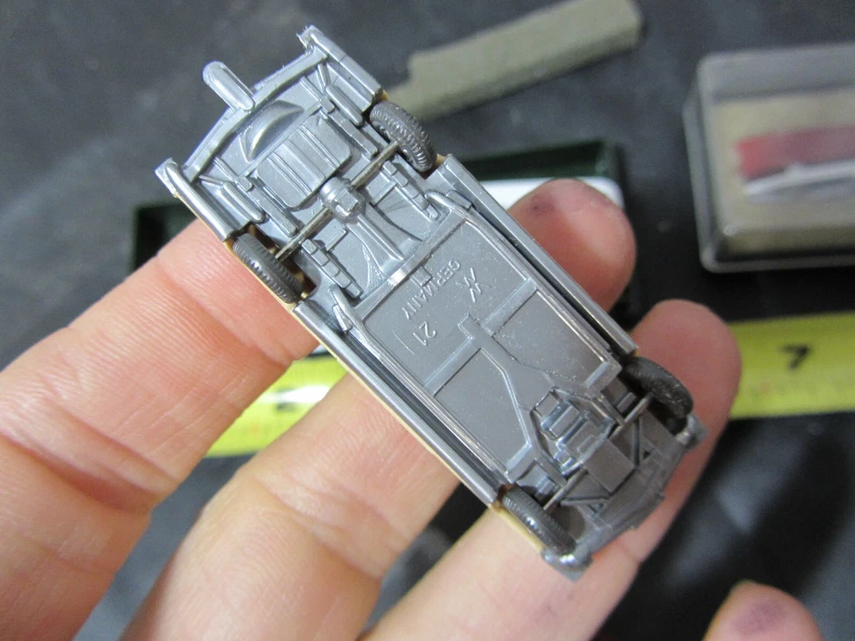 Remolque cámper WIKING PACKUNG coche barco Alemania plástico coches antiguos Foto 3 de 4