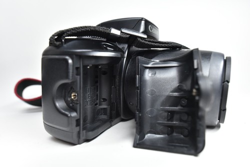 Canon EOS 700 35mm AF SLR Film Camera 35-80mm Telephoto Power Zoom Lens - Picture 12 of 13