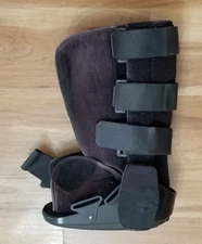 Orthopedics Small Walking Boot Brace Foot Ankle Sprain Fracture ~Used~