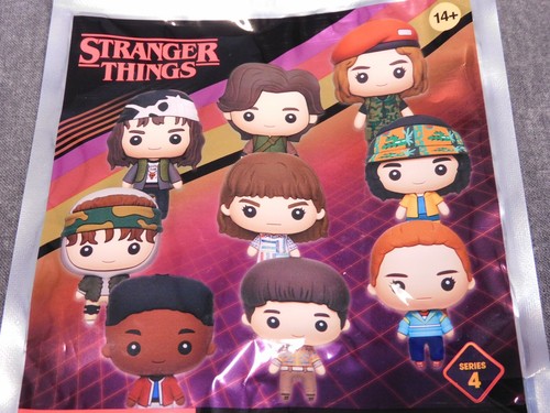 Stranger Things NEW * Steve Clip * Blind Bag Series 4 Key Chain Monogram - 第 6/7 張圖片
