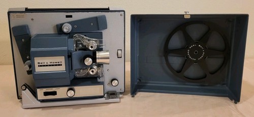 VTG • Bell & Howell • 357A AutoLoad Super 8 Projector, Case, Guide & Reel • Exc! - Picture 2 of 16