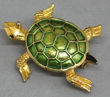 Sea Turtle Pin/Brooch Gold Tone Body w/Green Shell - Pre-owned Unused