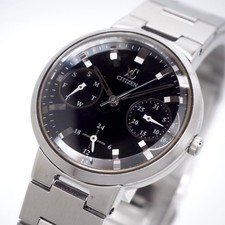 CITIZEN xC Wristwatch 31.5mm Black Dial Silver Band Calendar 24-Hour Running