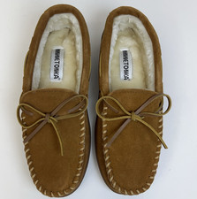MINNETONKA Mens 8 Suede Moccasins Faux Fur Lined Hardsole Classic Slippers Brown