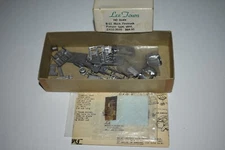 HO Scale Lee Town 432-3035 B-61 Mack Firetruck Pumper Type Metal Kit C47947