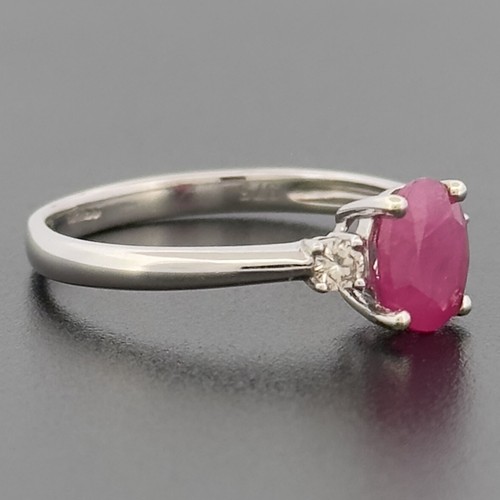 9ct White Gold Ruby & Diamond Three Stone Ring Size O Hallmarked - Picture 2 of 10