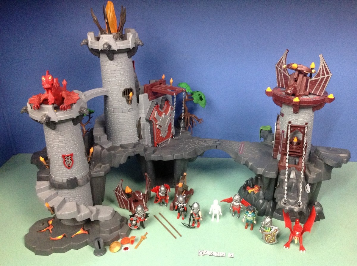 Château Playmobil Citadelle Du Dragon Rouge – Réf 4835 – Complet Ou Presque – Voir Photos