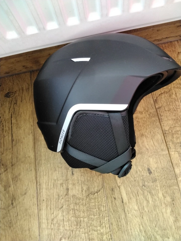 Salomon Pioneer LT Esquí Snowboard Casco Hombre Negro/Plateado Pequeño 53-56 cm Foto 4 de 4