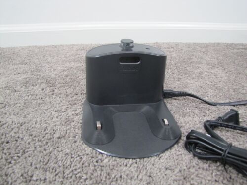 iRobot Roomba 694 WiFi Connected Robot Vacuum Cleaner (Complete Kit) - Picture 4 of 8