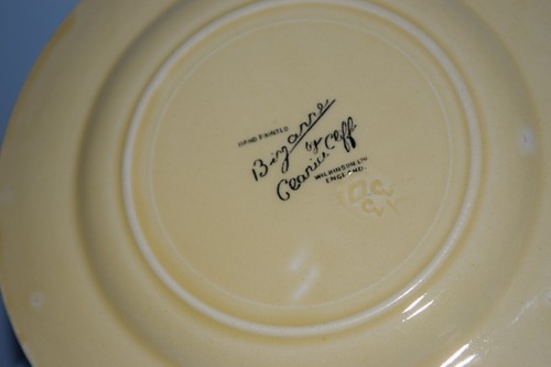 A rare Clarice Cliff 6" Plate "Ravel" pattern 1933 - Picture 3 of 3