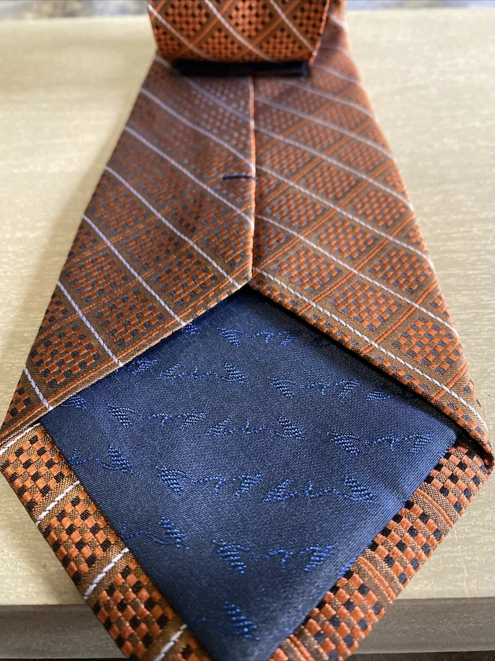 Corbata de cuernos Hook’em vintage Eagles Wings 100 % seda Universidad de Texas 4” X 60” Foto 4 de 4