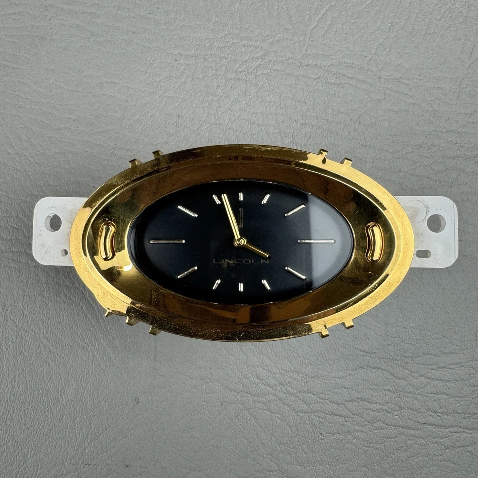 1998-2002 LINCOLN TOWN CAR CARTIER CENTER DASH GOLD  ANALOG CLOCK TESTED OEM - Image 2 of 4