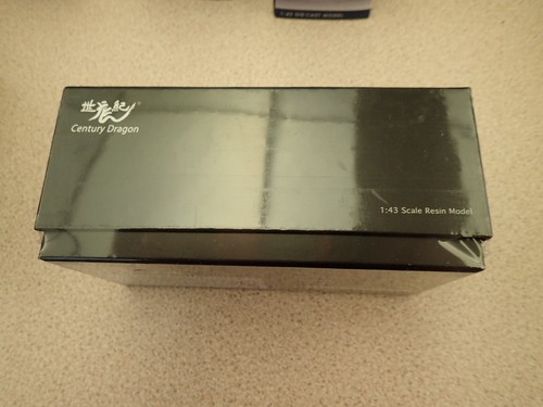 Land Rover Dealer Model 51LRDCARESB Evoque 2011 Santorini Black 1:43 Sealed - Picture 5 of 7