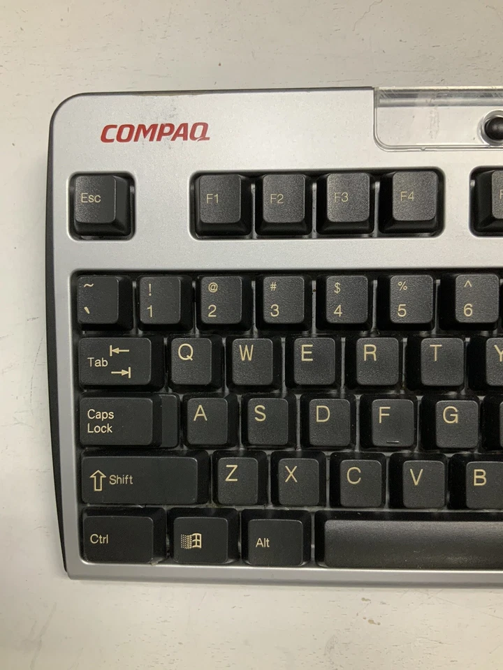 Compaq Wired PS/2 Keyboard Model KB-0133 ElectronicsRecycled.com - Image 2 of 4