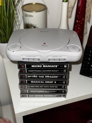 PS1 Slim Konsole (ungeprüft) + 8 Spiele Konvolut  Spyro, Need for Speed, Bastler
