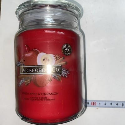 Wickford & Co. Warme Apfel & Zimt Duftkerze - großes Glas / 18oz - 95 Stunden