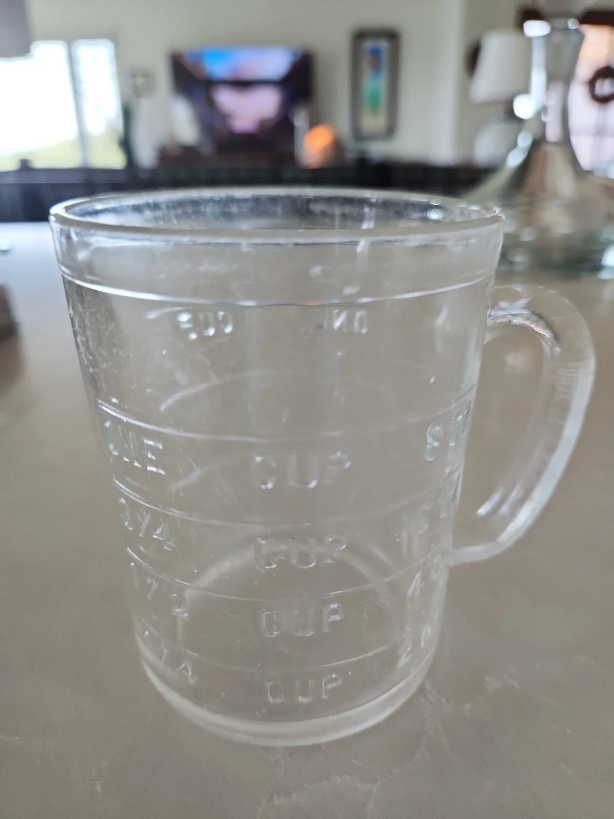 VINTAGE HAZEL ATLAS 1 CUP CLEAR GLASS EMBOSSED MEASURING CUP