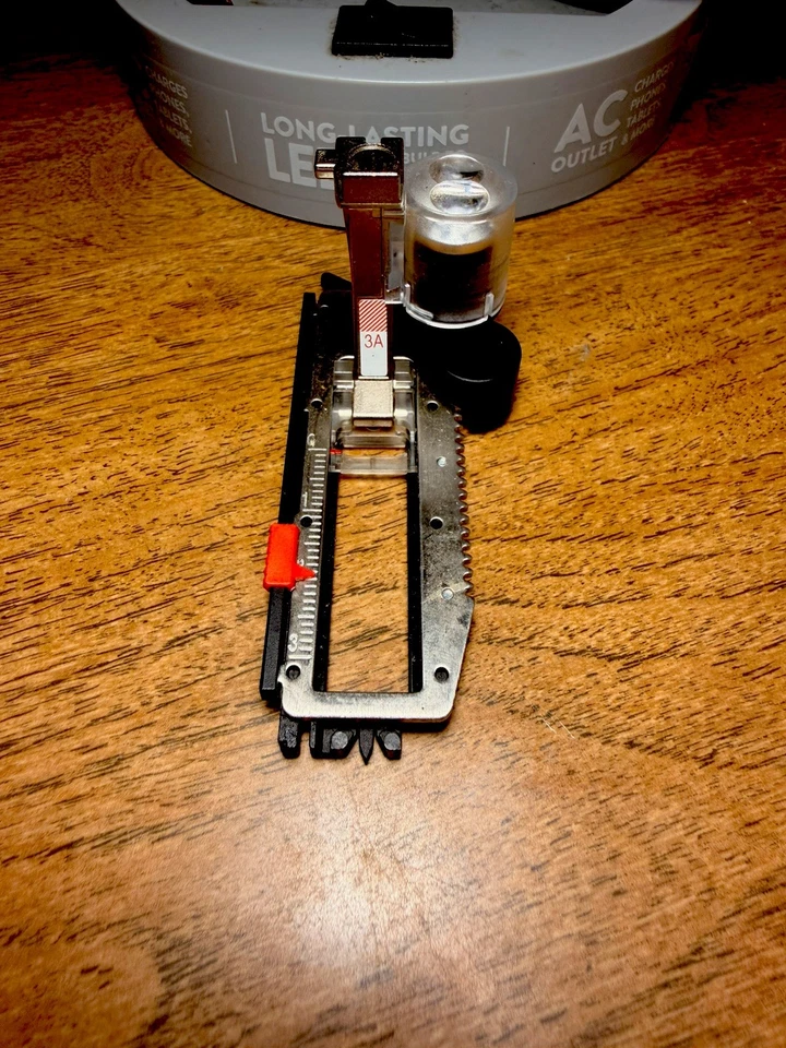 Bernina Automatic Buttonhole Foot 3A New Style with slide. - Image 2 of 2