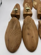 Johnston & Murphy J & M Cedar Shoe Trees Men's Sz small